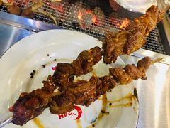 吊炉羊肉串-马路牙子烧烤音乐酒馆(望京店)