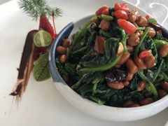 -皇冠明珠鱼翅楼(水上公园店)