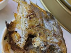 -布罗城堡自助烧烤(鸿通城购物中心店)