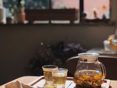 白桃乌龙茶-暖忆烘焙甜品