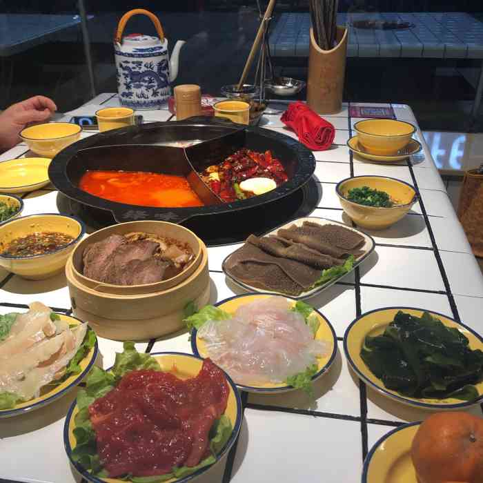 小锋哥·锋味市井火锅(中都店)