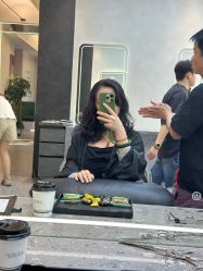 -苏豪美发S A L O N烫发染发