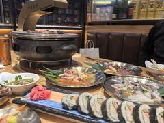 -青瓦餐厅·生鱼片·韩园烤肉(西塔店)