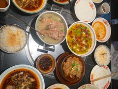 -耙吉吉川味小酒馆(本地人回头店)