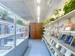 -无奔眼镜·蔡司·依视路授权店(马家堡店)