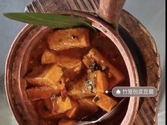 -彩云天云南餐厅