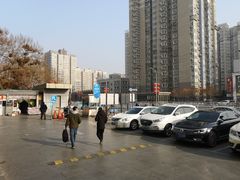 -冠京饭店·停车场