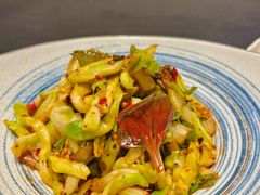 -铜锣湾·有麝自然香(渝北财富中心店)