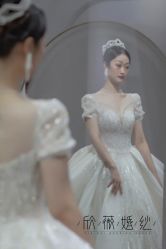 点击看大图 -欣薇婚纱(新源乐汇城店)