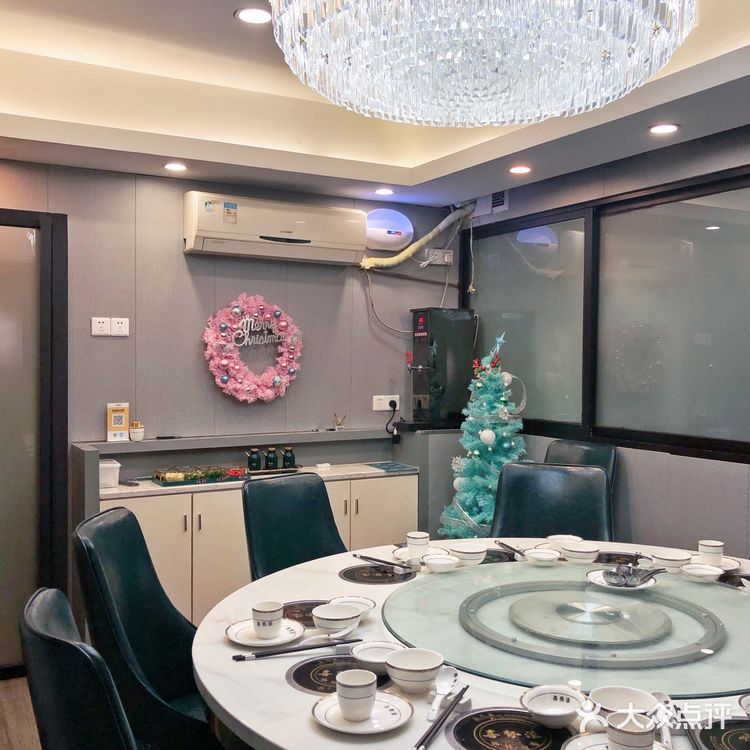 喜势滚🔥一顿喜庆🈶气势的海鲜火锅