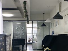 -梅纳·钢琴声乐架子鼓Mena Music(双井店)