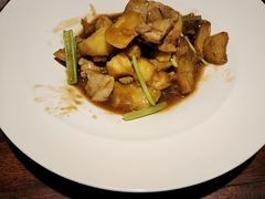 土豆烧猪软骨-前海沿·青岛菜(五四广场永旺店)