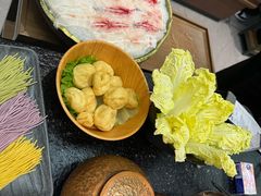 -得意咚瓜·顺德鱼生·冬瓜火锅(深圳首店)