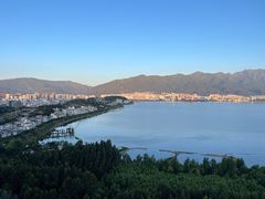 -大理洱海龙湾假日酒店