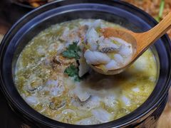 -九锅一堂酸菜鱼(学府凯德店)