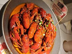 -巴厘龙虾·榜首油焖大虾(音乐学院·沿江酒馆店)