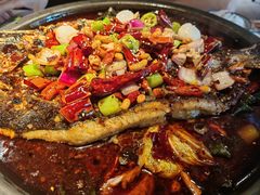 荔枝·酸甜香辣味烤鱼-鸣记脆皮烤鱼·海鲜烤鱼(三八广场店)