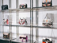 -Gucci(首创奥特莱斯店)
