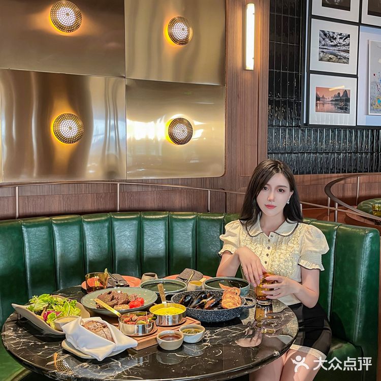 成都探店,氛围超好的美式复古餐厅!