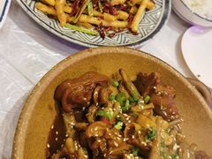 -霄汉牛三鲜湖北砂锅菜(万松园2店)