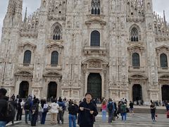 -文艺复兴百货(米兰大教堂广场店)