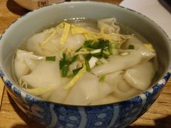 -新梅华·茶点餐厅(欧尚店)
