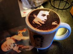 头像拿铁咖啡-为你钟情咖啡馆(春熙路太古里步行街店)