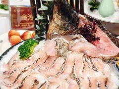 -红鼎豆捞·非遗鲍皇汤火锅(宝丰路店)
