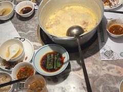 -禄婶鸡煲·打边炉