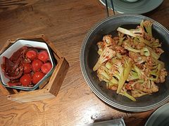 -蜜桃餐厅·伴山(湖滨商业街店)