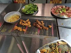 -马路牙子地桌烤肉(工体店)