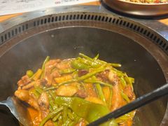 -山河屯铁锅炖·非遗东北菜(南山店)