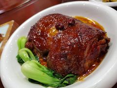 扒肘子-吕宋海鲜楼