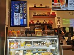 面包甜点陈列柜-Peet's Coffee皮爷咖啡(上海长风大悦城店)