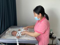 -苏州雏渐肥月嫂