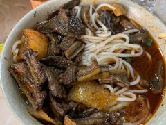 小碗鳝鱼米线加帽-铭记嘎洒生态鳝鱼(迎春街店)