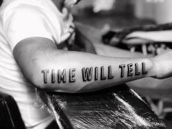 -猛子刺青纹身店