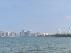 -万绿园