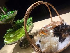 -余欢领鲜火锅(新街口店)