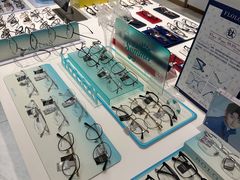 -J-Optical佳视明眼镜·蔡司视觉(青岛金茂览秀城店)