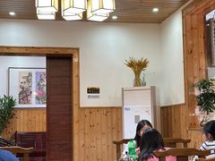 -芦茨金富饭庄·25年老字号·专做稻草鸡