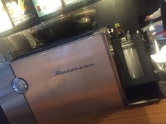 -星巴克(上海虹桥新天地二店)
