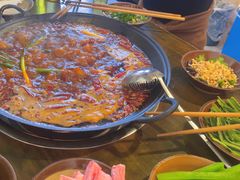 -黄潇洒老火锅(九眼桥宏济巷店)