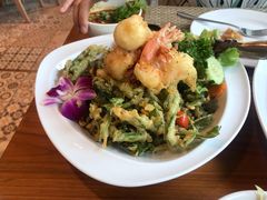 大虾沙拉-Chom Cafe and Restaurant