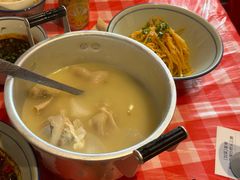 云豆蹄花汤-荆九爷爆炒桥头三嫩(浙大店)
