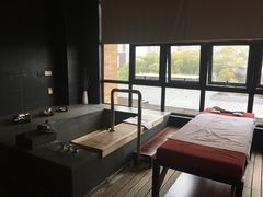 -张家港金凤凰度假村温泉