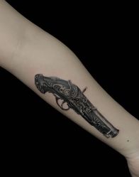 -木子·纹身店TATTOO穿孔·洗纹身