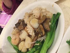 -鸿星海鲜酒家(格兰中心店)