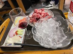 -毛辣果·贵州红酸汤牛肉火锅(西单店)