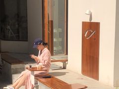 -Line 咖啡(石厦花园店)